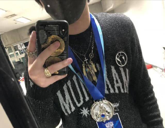 TheShy重返赛场，持续失利首场状态出色，巴塞罗那观众沸腾！赛场气氛高涨的简单介绍