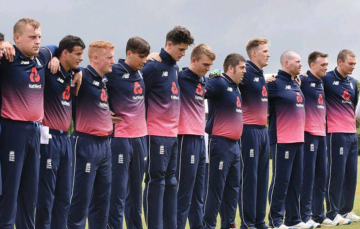 意甲转会期走向成谜；门兴格拉德巴赫状态回暖；引发热议；赛季目标并未改变的简单介绍