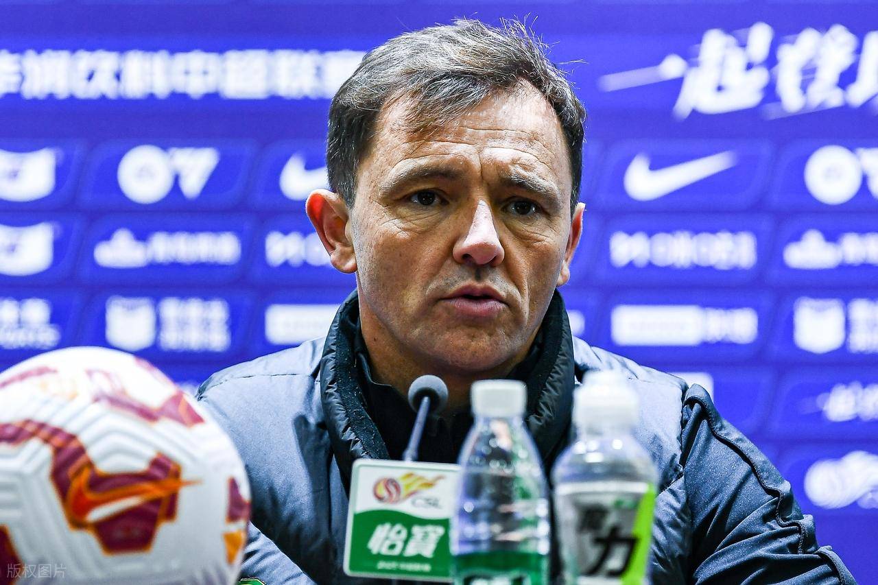 包含国际比赛日北京国安强势反弹——亚冠节点到来；话题不断；控场能力受关注的词条